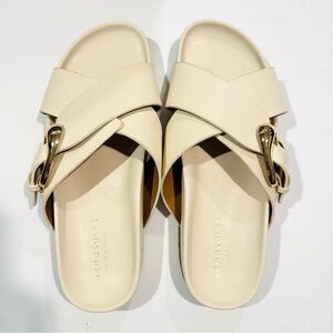 AEROSOLES Leeanal Cream Crossover Strap Gold Buckle Sandals Sz 9